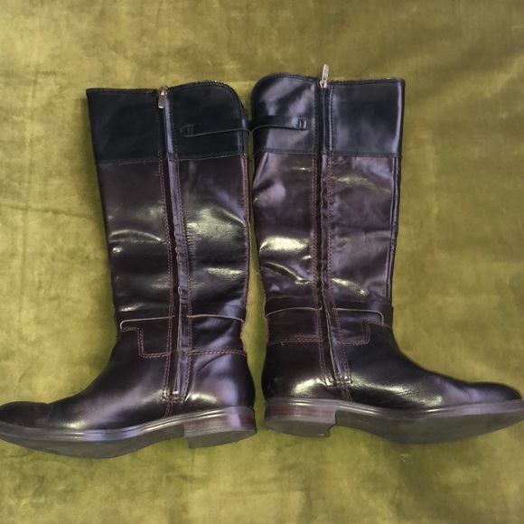 Brown boots